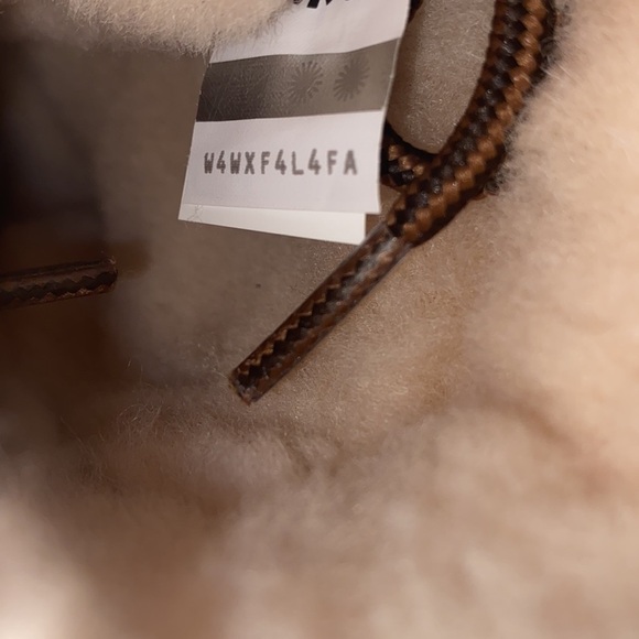 UGG ADIRONDACK III TALL BOOT - Picture 5 of 5